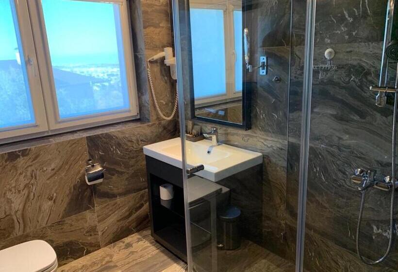 スーペリアールーム, All Seasons Residence Hotel   Free Parking