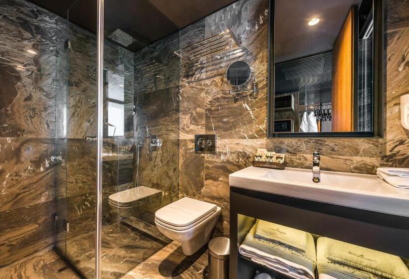 Номер Deluxe, All Seasons Residence Hotel   Free Parking