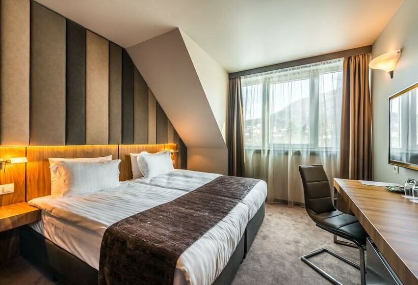 スーペリアールーム, All Seasons Residence Hotel   Free Parking