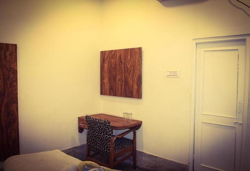 Номер Стандарт, Anand Palace