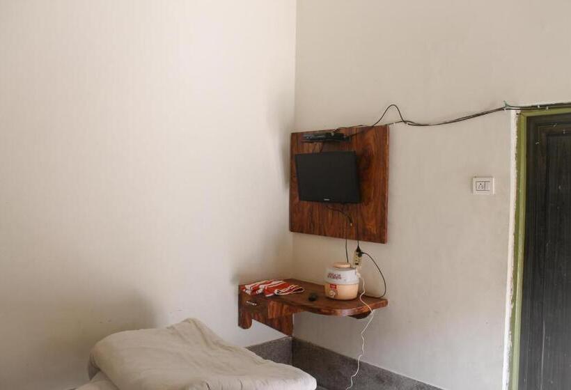 Номер Economy, Anand Palace