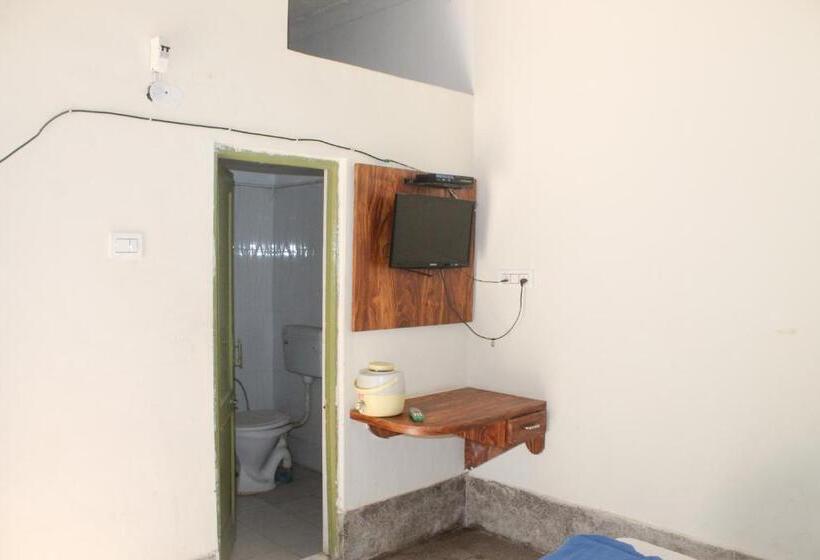 Номер Economy, Anand Palace