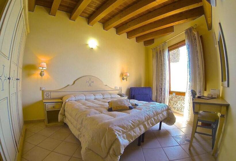 Triple Room Sea View, La Nave