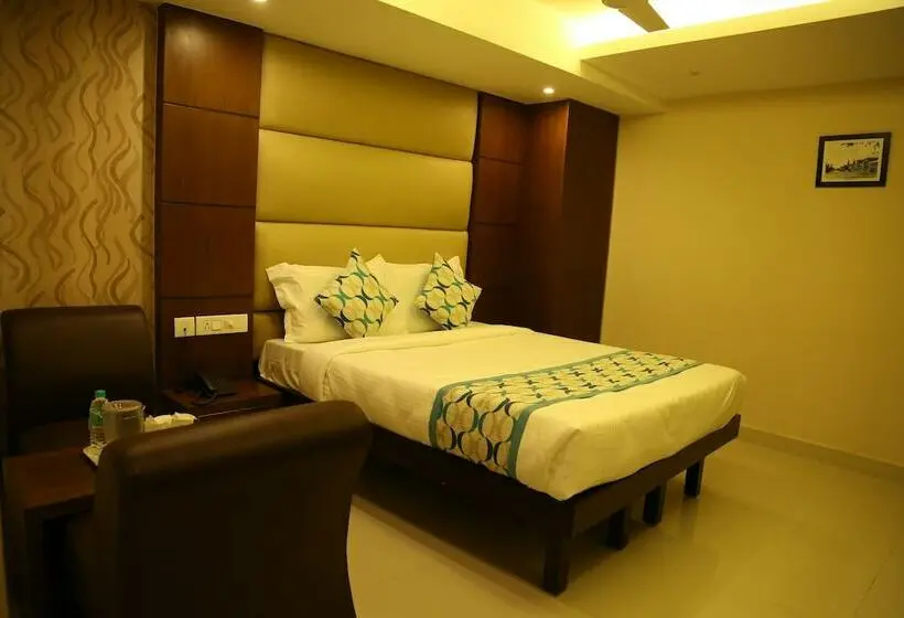デラックスルーム, Santhi Bhavan