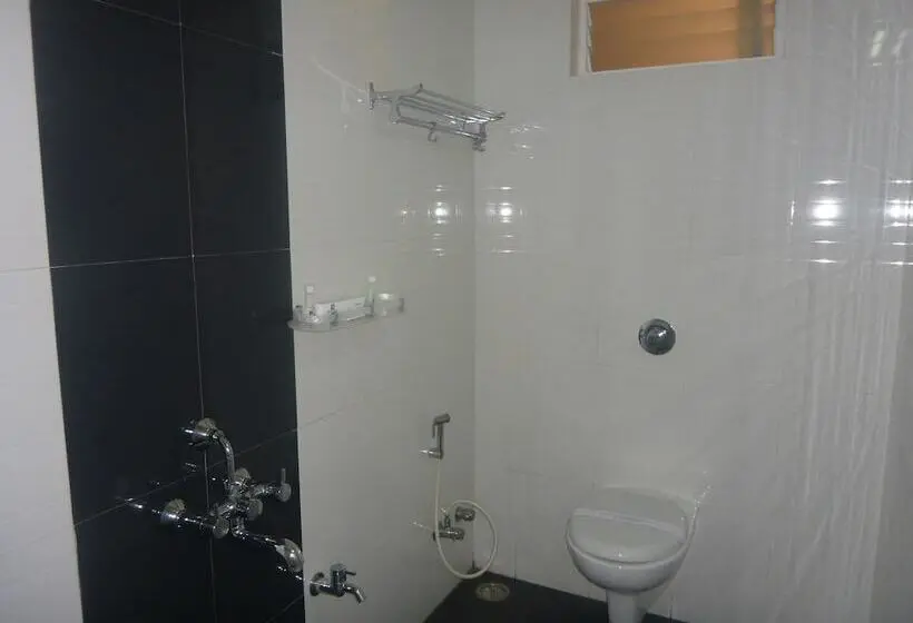デラックスルーム, Santhi Bhavan