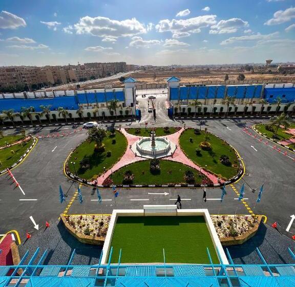 اتاق لوکس با بالکن, The Guard