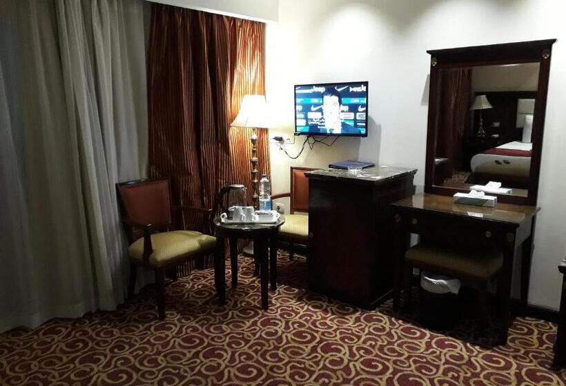 سوییت خانوادگی, The Guard