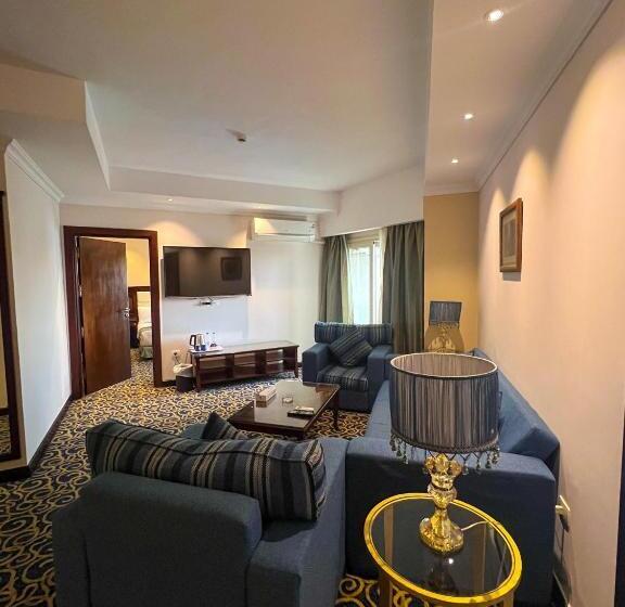 سوییت اجرایی, The Guard