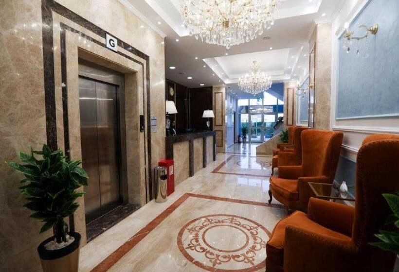 اتاق لوکس سه تخته, The Guard