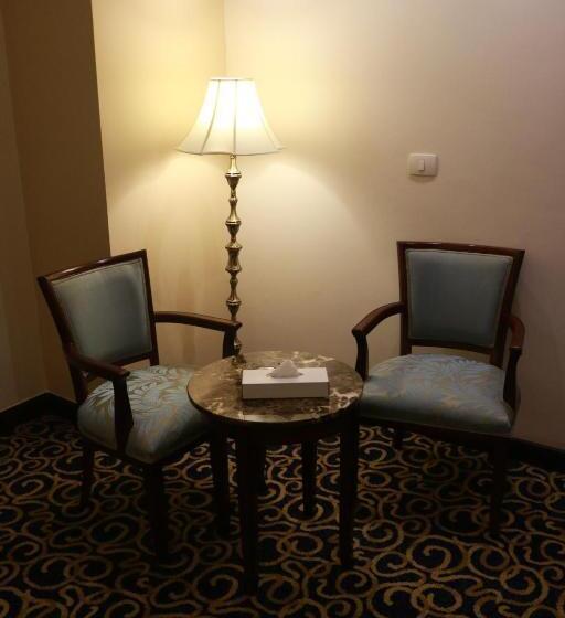 سوییت اجرایی, The Guard