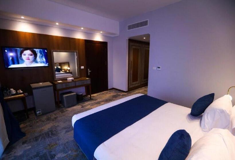 اتاق سوپریور, The Guard