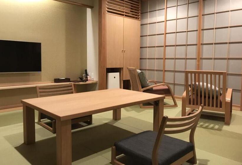 غرفة قياسية رباعية, Akagi Onsen