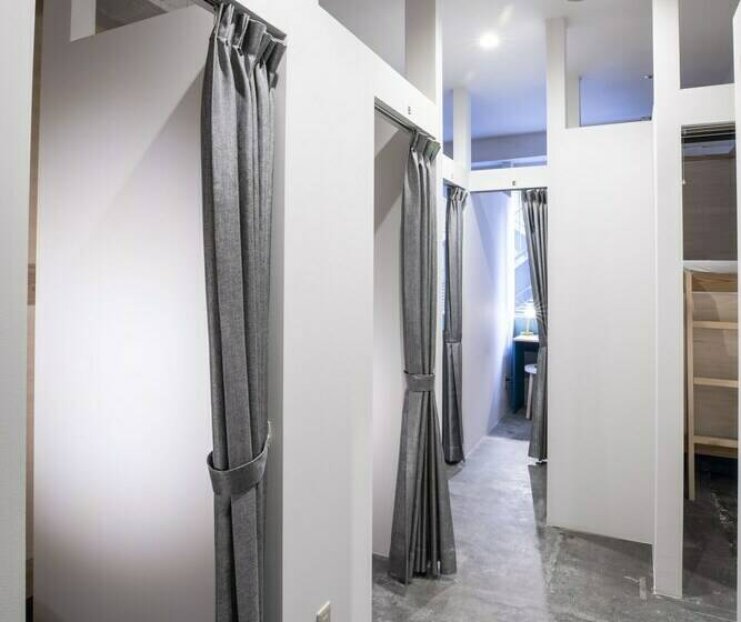 Кровать в Общей Комнате, Hafh Fukuoka The Life   Hostel