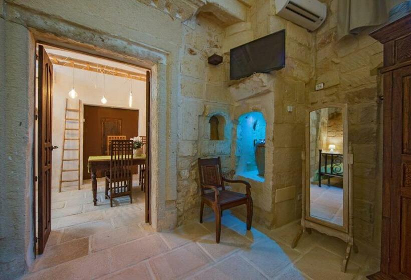 غرفة قياسية سرير كينج, La Dimora Delle Grazie