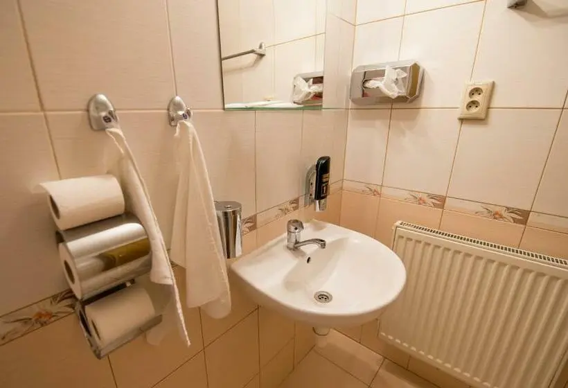 Standardzimmer, Clavis