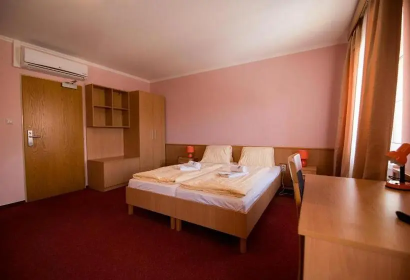 Deluxe Zimmer, Clavis