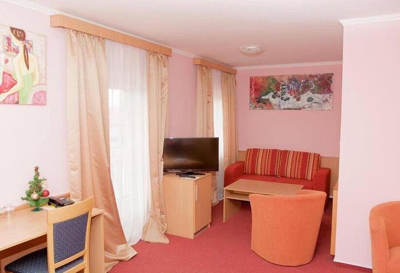 غرفة ديلوكس, Clavis