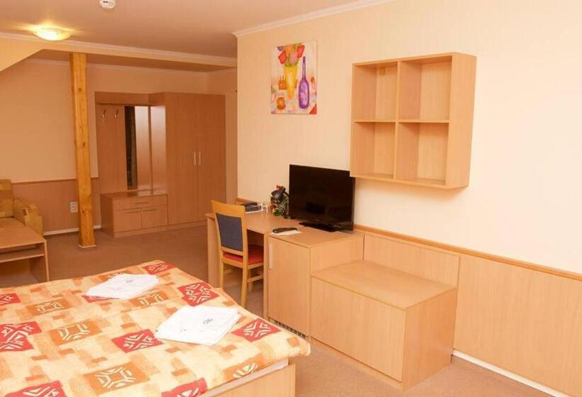 غرفة ديلوكس, Clavis