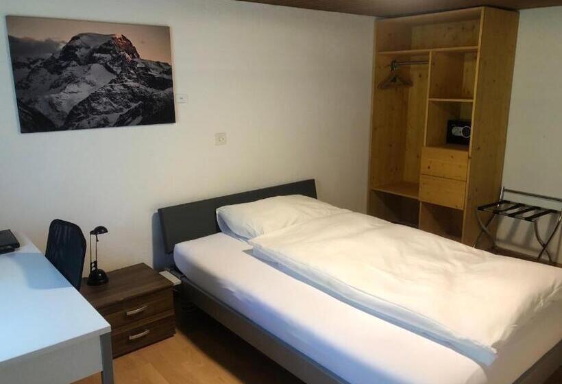 غرفة قياسية فردية, Freihof