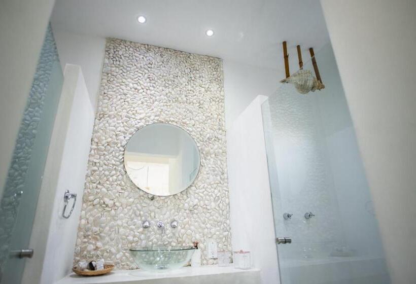 带大床的套房, Icaco Island Village Adults Only