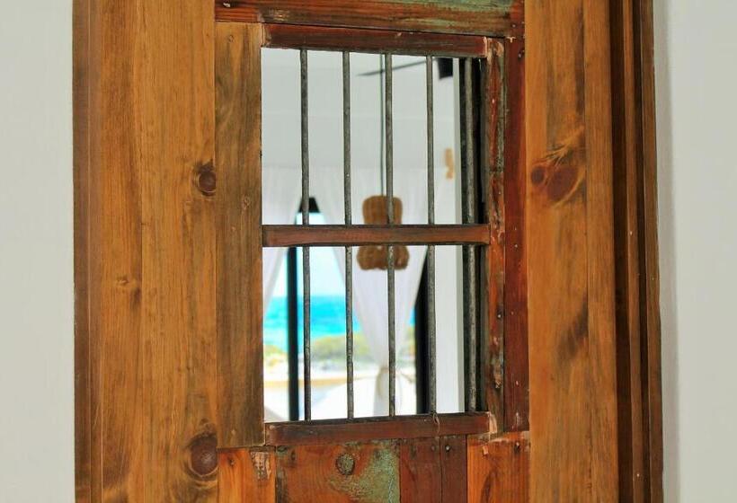 海景标准间带阳台, Icaco Island Village Adults Only