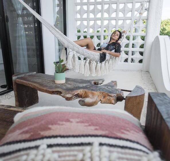 海景标准间带阳台, Icaco Island Village Adults Only