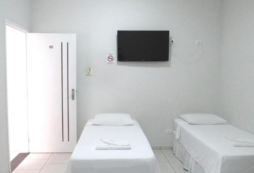 חדר סטנדרט, Laf