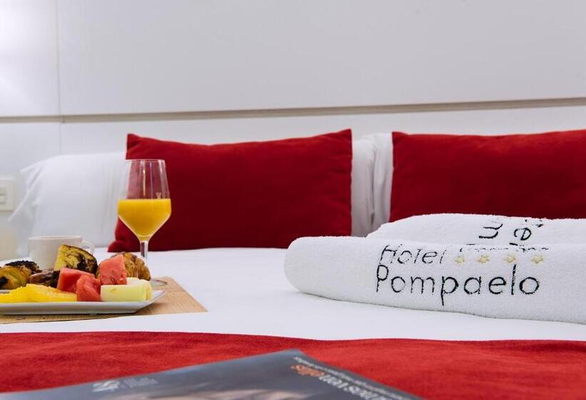 발코니 디럭스 룸, Pompaelo Plaza Del Ayuntamiento & Spa