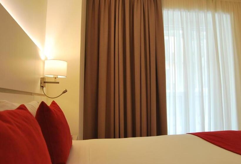 패밀리 룸, Pompaelo Plaza Del Ayuntamiento & Spa