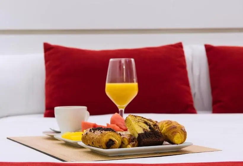 Standard Yhden Hengen Huone Parveke, Pompaelo Plaza Del Ayuntamiento & Spa