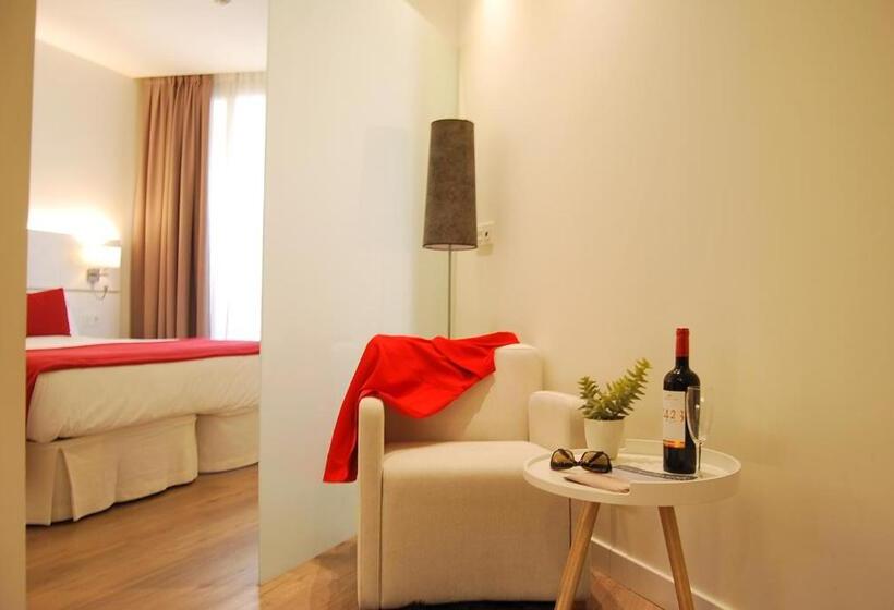 스파 이용가능한 스탠다드 룸, Pompaelo Plaza Del Ayuntamiento & Spa