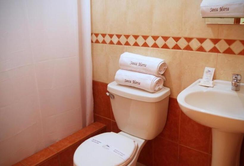 חדר סטנדרט לשלושה, Santa Marta