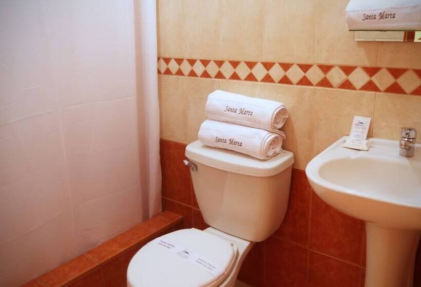 חדר סטנדרט לשלושה, Santa Marta