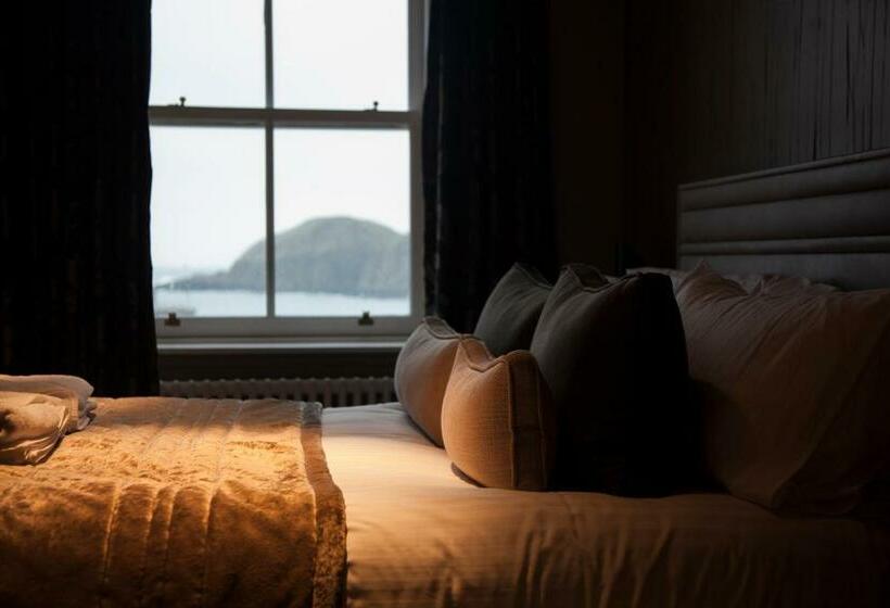 غرفة ديلوكس مطلّة علي البحر, The Marine