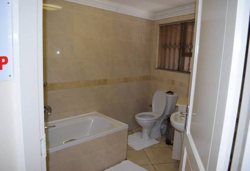 اتاق لوکس, Infinity B&b