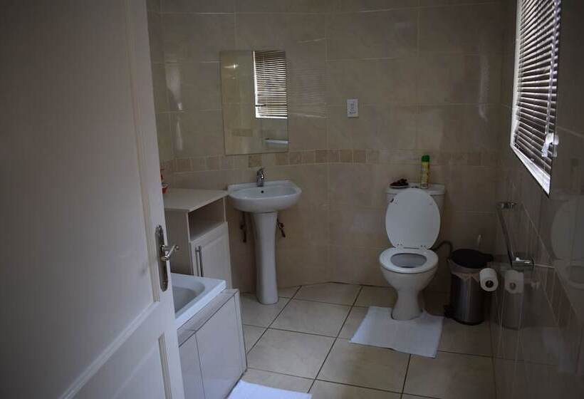 اتاق لوکس, Infinity B&b