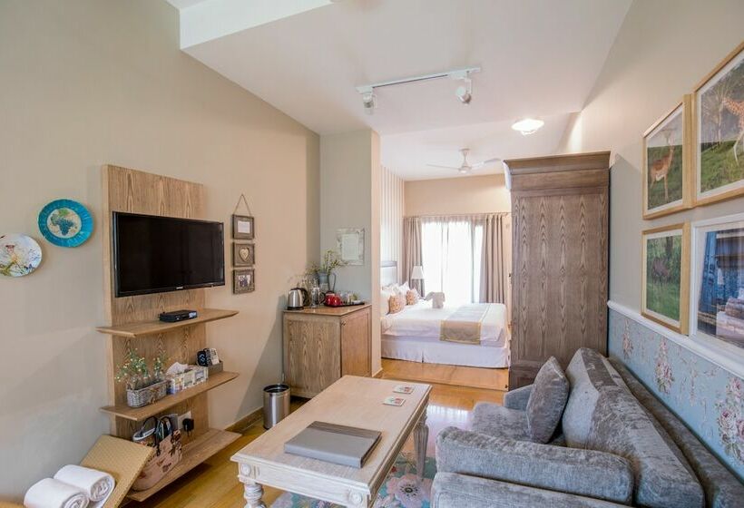 إستوديو قياسى, Karma Chalets