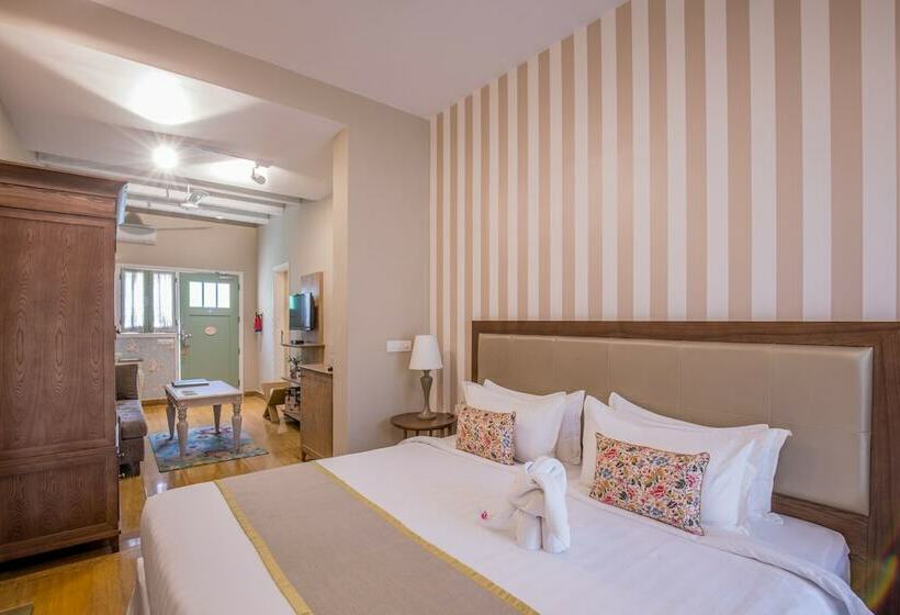 إستوديو قياسى, Karma Chalets