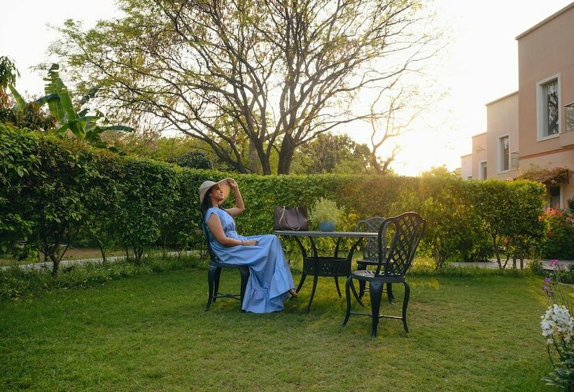 إستوديو قياسى, Karma Chalets