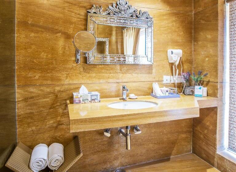 شقة غرفتين, Karma Chalets