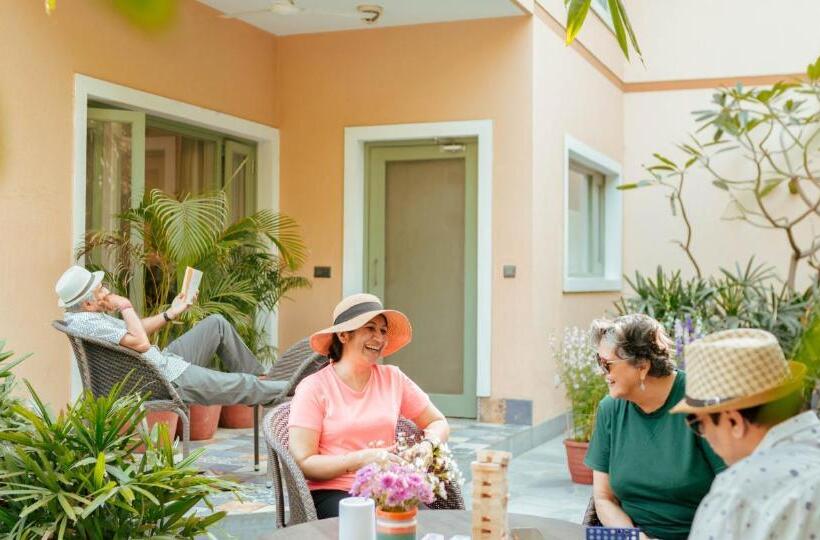 شقة 3 غرف, Karma Chalets