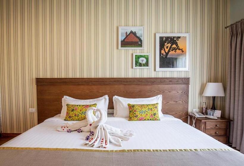 شقة غرفة واحدة, Karma Chalets