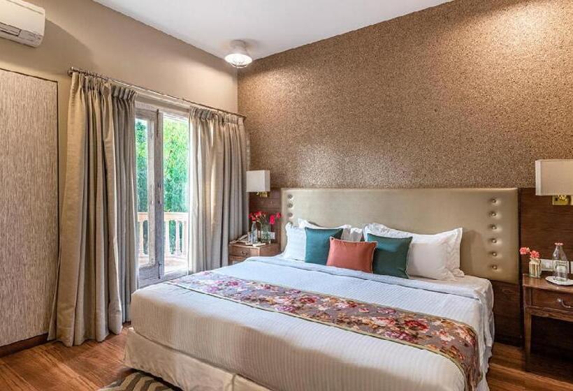 شقة غرفة واحدة, Karma Chalets