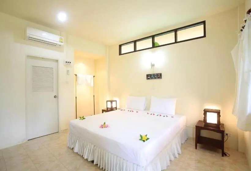 デラックスルーム, Koh Mook Rubber Tree Bungalows