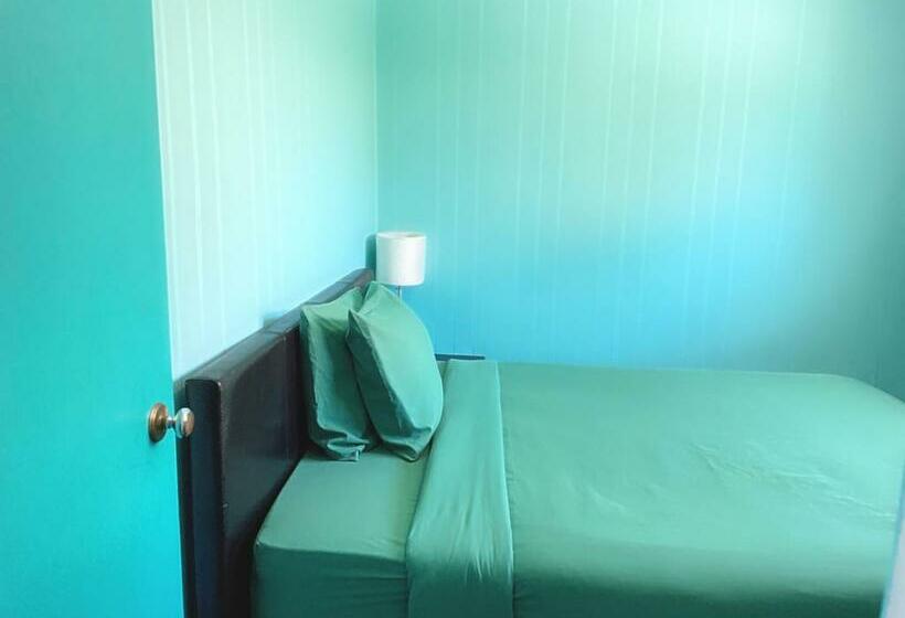 家庭间, Stop 21 Motel