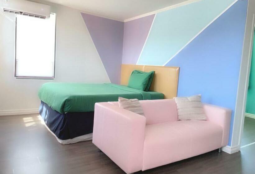 家庭间, Stop 21 Motel