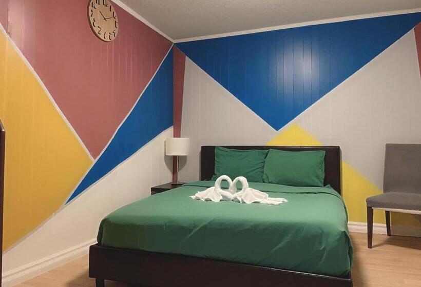 小型套房, Stop 21 Motel