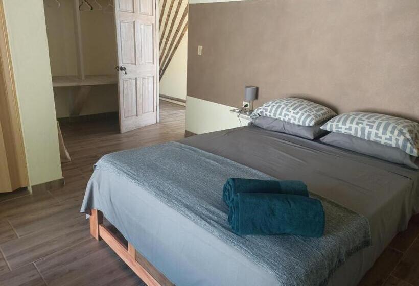 ガーデンビューファミリールーム, B&b Le Villette Las Lajas