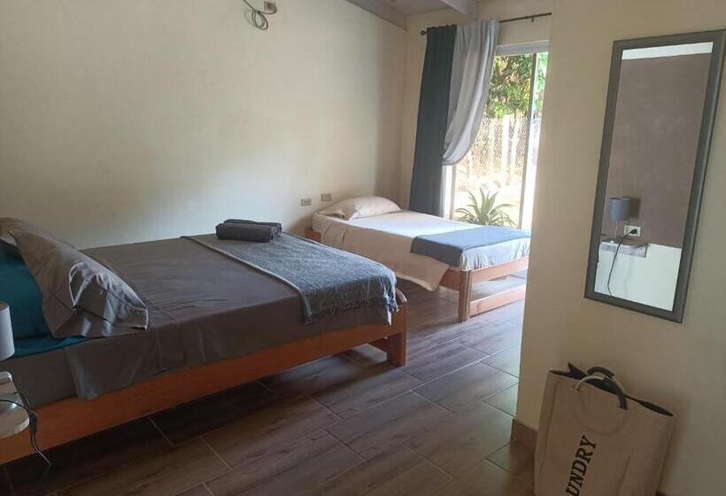 ガーデンビューファミリールーム, B&b Le Villette Las Lajas