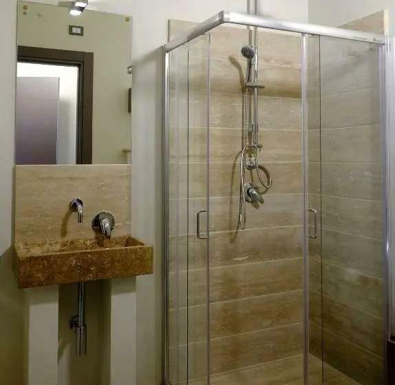 اتاق استاندارد چهار تخته, Eos Room And Breakfast